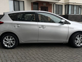 Toyota Auris foto 8