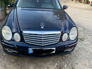 Mercedes E-Class foto 1