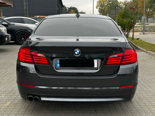 BMW 5 Series foto 4