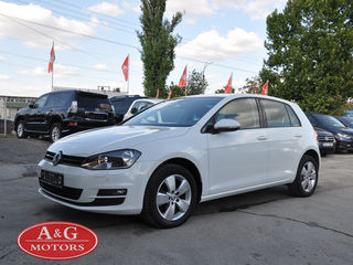 Volkswagen Golf foto 1