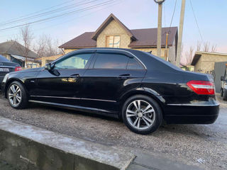 Mercedes E-Class foto 3