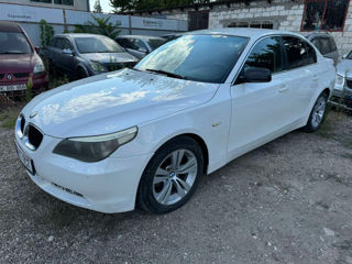 BMW 5 Series foto 3