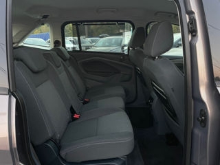 Ford Grand C-MAX foto 17