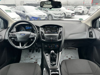 Ford Focus foto 8