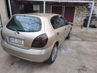 Nissan Almera foto 5