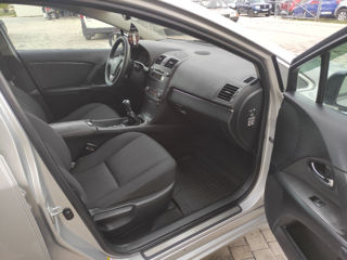 Toyota Avensis foto 12