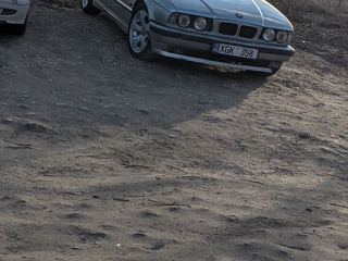 BMW 5 Series foto 8