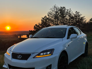 Lexus IS Series