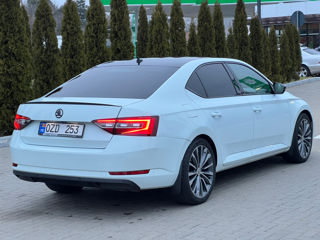 Skoda Superb foto 4