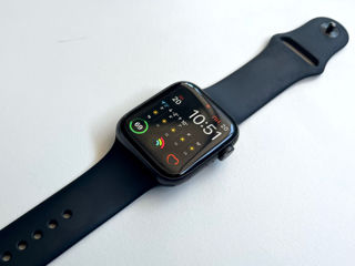 Apple Watch SE 1 / 44mm / Space Gray