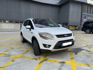 Ford Kuga foto 2