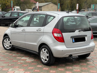 Mercedes A-Class foto 3