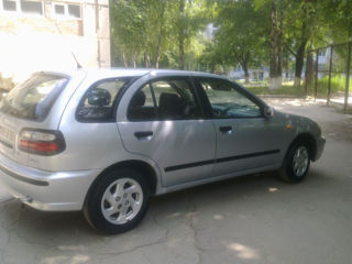 Nissan Almera foto 7