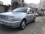 Volkswagen Vento foto 5