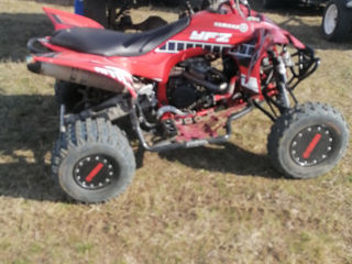 Yamaha YFZ 450r foto 4