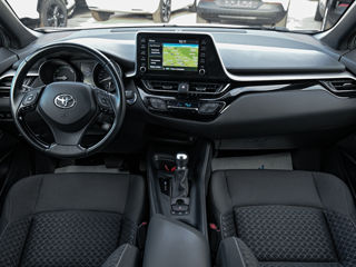 Toyota C-HR foto 7