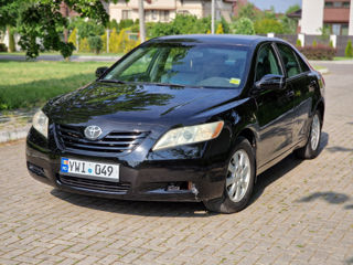 Toyota Camry foto 1