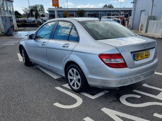 Mercedes C-Class foto 2