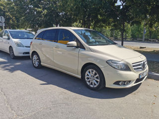 Mercedes B-Class foto 5