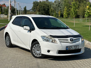 Toyota Auris foto 2