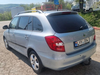 Skoda Fabia foto 2