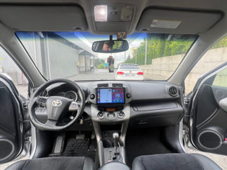 Toyota Rav 4 foto 4