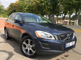 Volvo XC60 foto 4