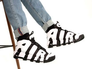 Nike Air More Uptempo Black/White foto 3