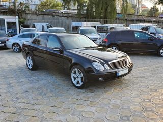 Mercedes E Class foto 1