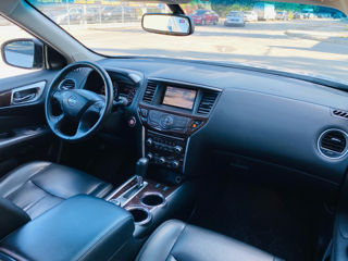 Nissan Pathfinder foto 6