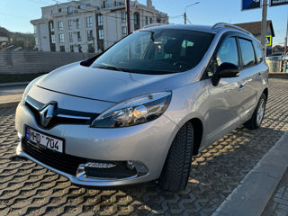 Renault Grand Scenic foto 2