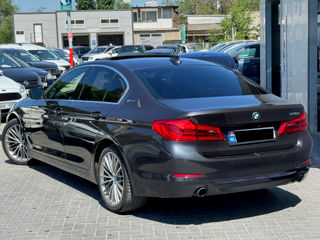 BMW 5 Series foto 4