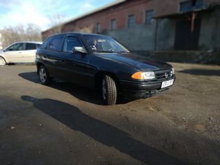 Opel Astra foto 2