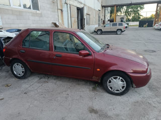 Ford fiesta piese de schimb foto 4