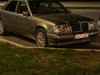 Mercedes E-Class foto 6