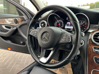 Mercedes C-Class foto 11