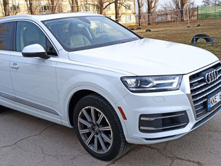 Audi Q7 foto 2