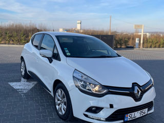 Renault Clio foto 2