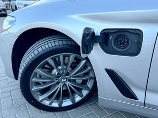 BMW 5 Series foto 19