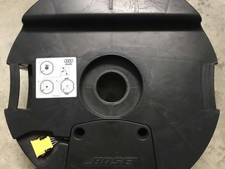 subwoofer bose audi q7