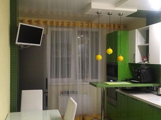 Установить телевизор на стену. Instalarea tv pe perete. Montarea televizorului pe perete. foto 3