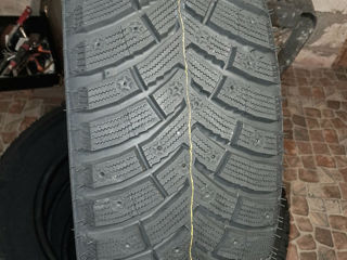 Anvelope 215/65R17 foto 1