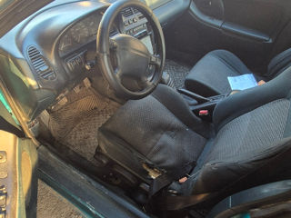 Mazda 323 foto 3