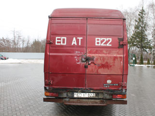 Mercedes 709D foto 6