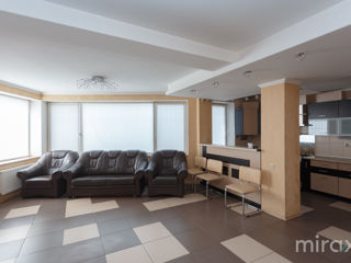 Apartament cu 4 camere, 131 m², Râșcani, Chișinău foto 1