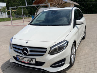 Mercedes B-Class foto 9