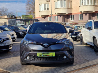 Toyota C-HR foto 2