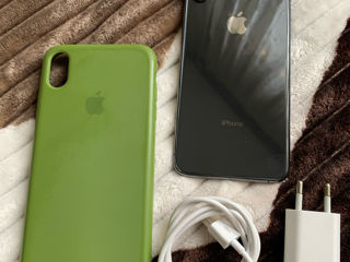 iPhone XS Max 64 гб foto 2