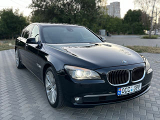 BMW 7 Series foto 4