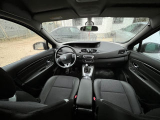 Renault Grand Scenic foto 9